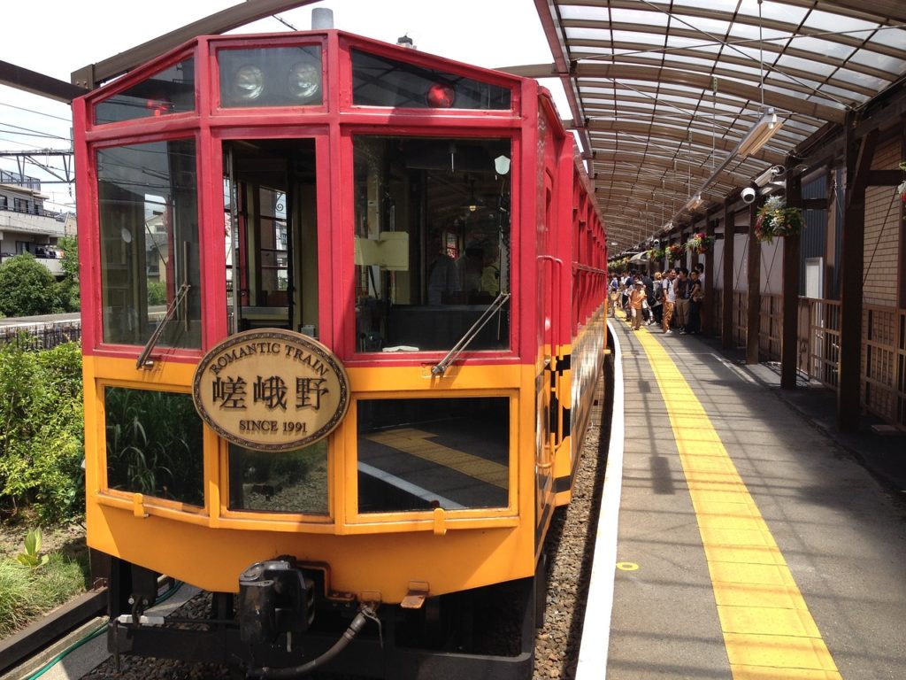 kyoto-sagano-train